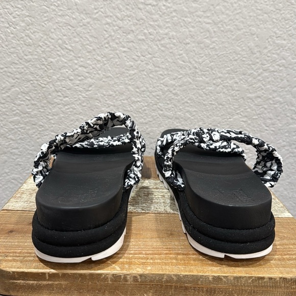 Sorel Roaming Two Strap Slide Sandals Size 9.5 - Picture 5 of 7